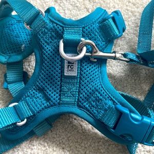 Like New RC Pets XS Harness & Leash set